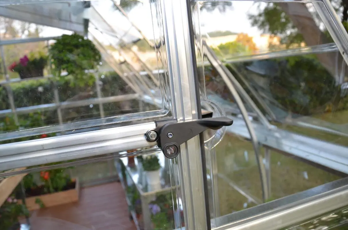 lockable doors